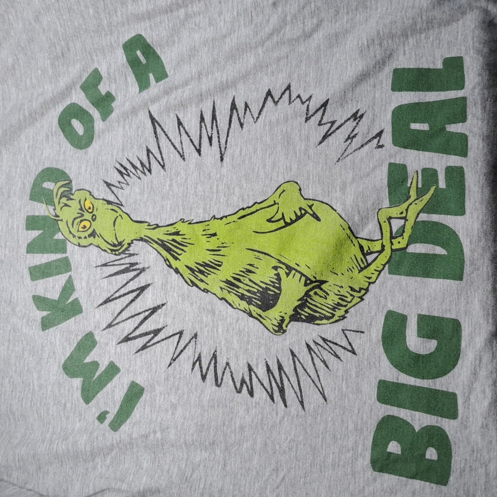 Dr. Seuss Gray Tee with Green Grinch Graphic - Picture 2 of 6